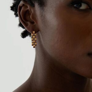 #46 New Gold Chain Link Drop Earrings